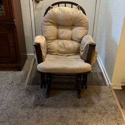 Mecedora . $45