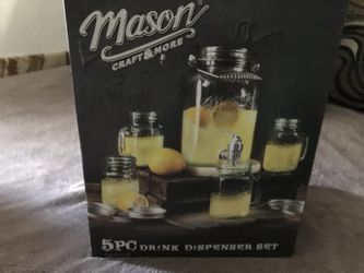 Juego De Jarra Y Vasos Nuevo. Y Cervidor De Cereal Nuevo. $25.00 Dollars C/Uno