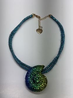 Betsey Johnson Mermaid Jewels Shell Crystal Pendant Necklace Blue Green Rare