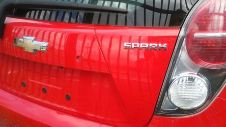 Chevrolet spark 2016. 20000 miles