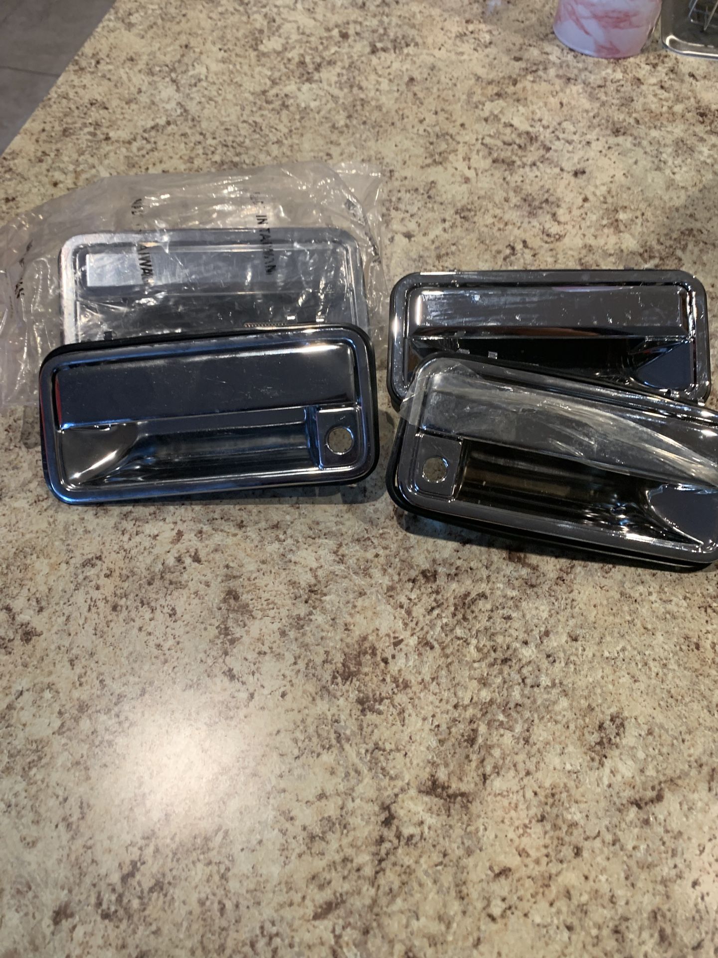 4 New Chrome Door Handles For 1999 Chevy Tahoe