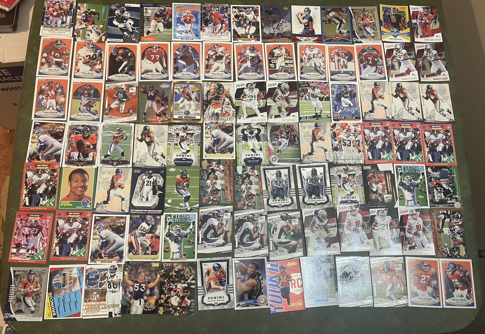 Lot of 92 Denver Bronco Football cards-Stars-Rookies-Inserts Past & Present 