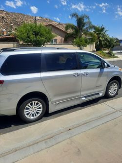 2014 Toyota Sienna