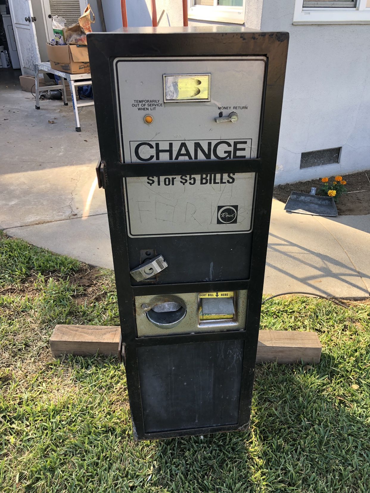 ROWE BC-12 BILL CHANGER CHANGE COIN MACHINE
