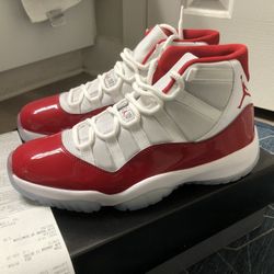 Jordan 11 Cherry Sz 10