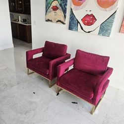 2 decorative velvet chairs