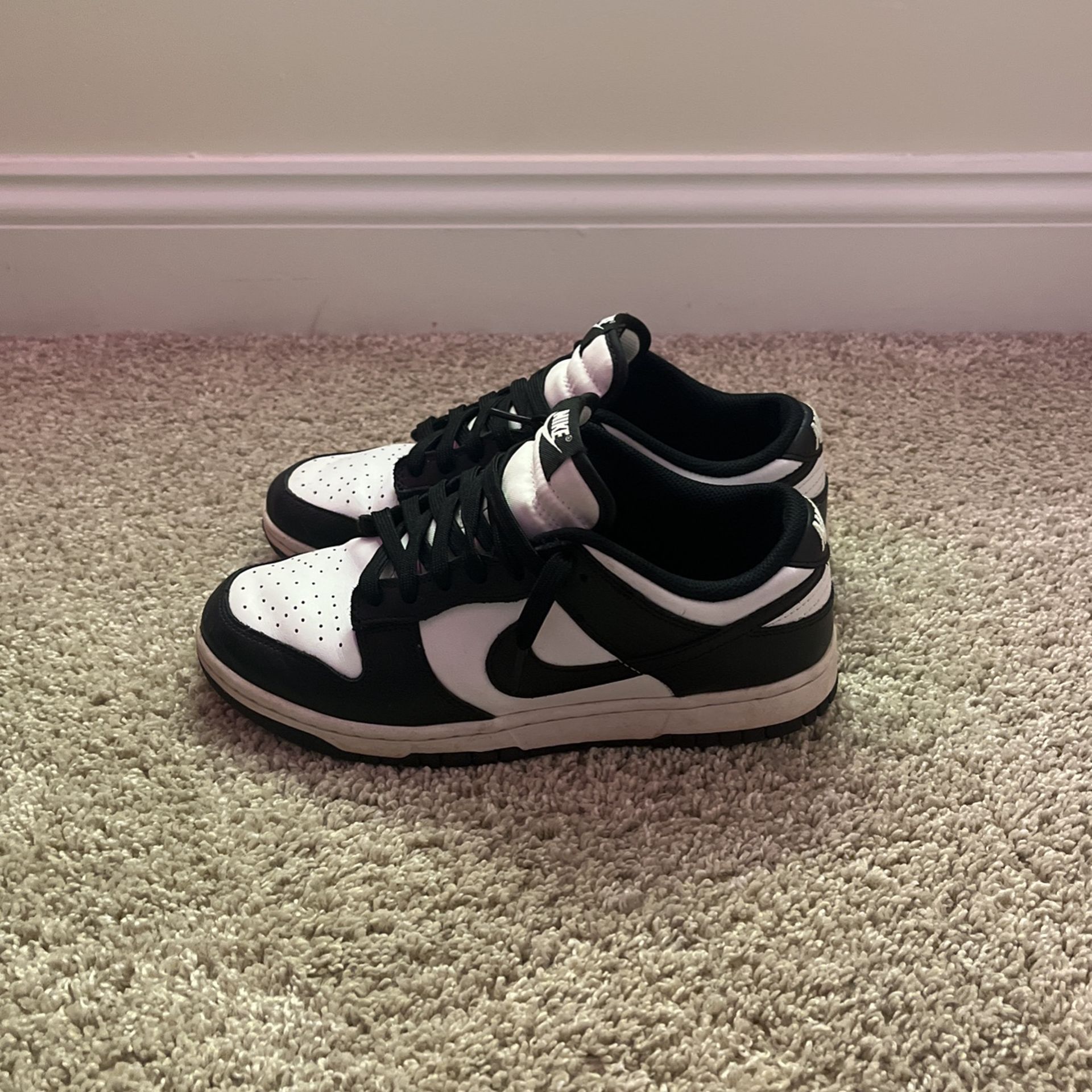 NIKE DUNKS PANDA