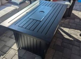 Propane Fire pit And Propane Tank