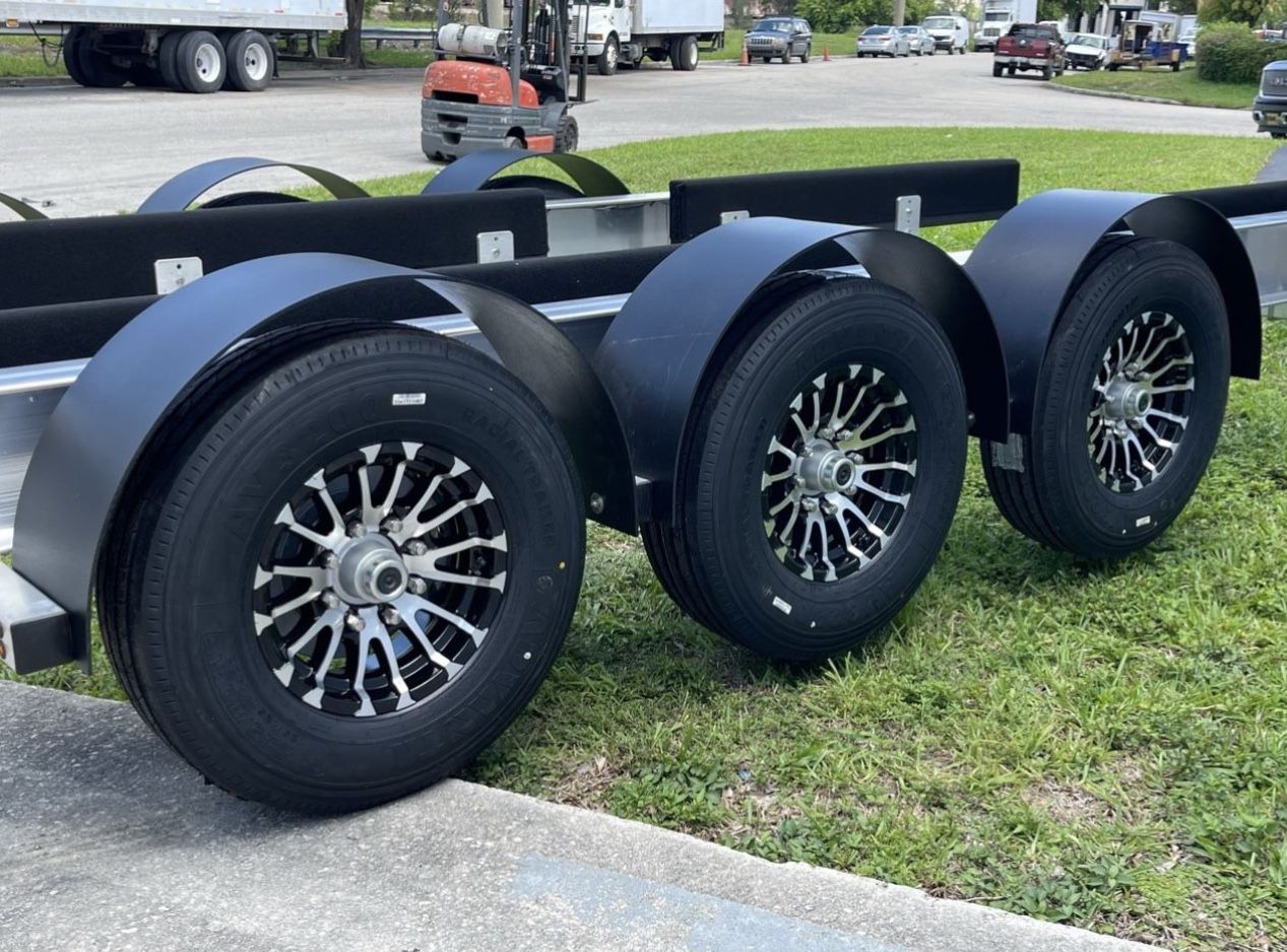 Trailer Wheels And Tires