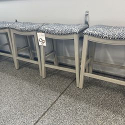 4 Counter Height Stools 