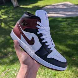 Air Jordan 1 Mid
