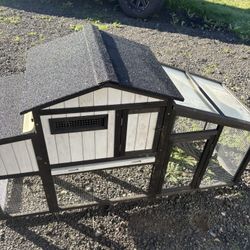 Chicken/Rabbit Hutch