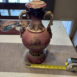 Vintage Victoria French-style porcelain vase or lamp base