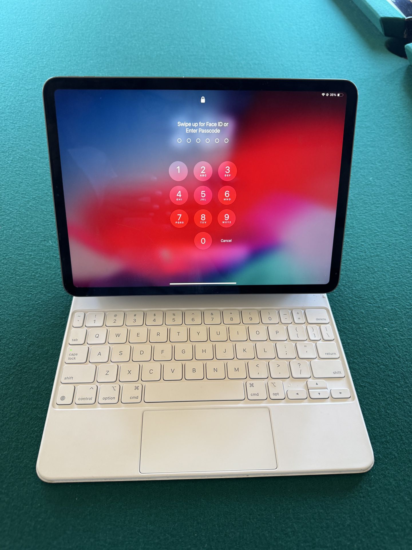 IPad Pro 11 Inch 2nd Generation With White Magic Keyboard And Pencil 