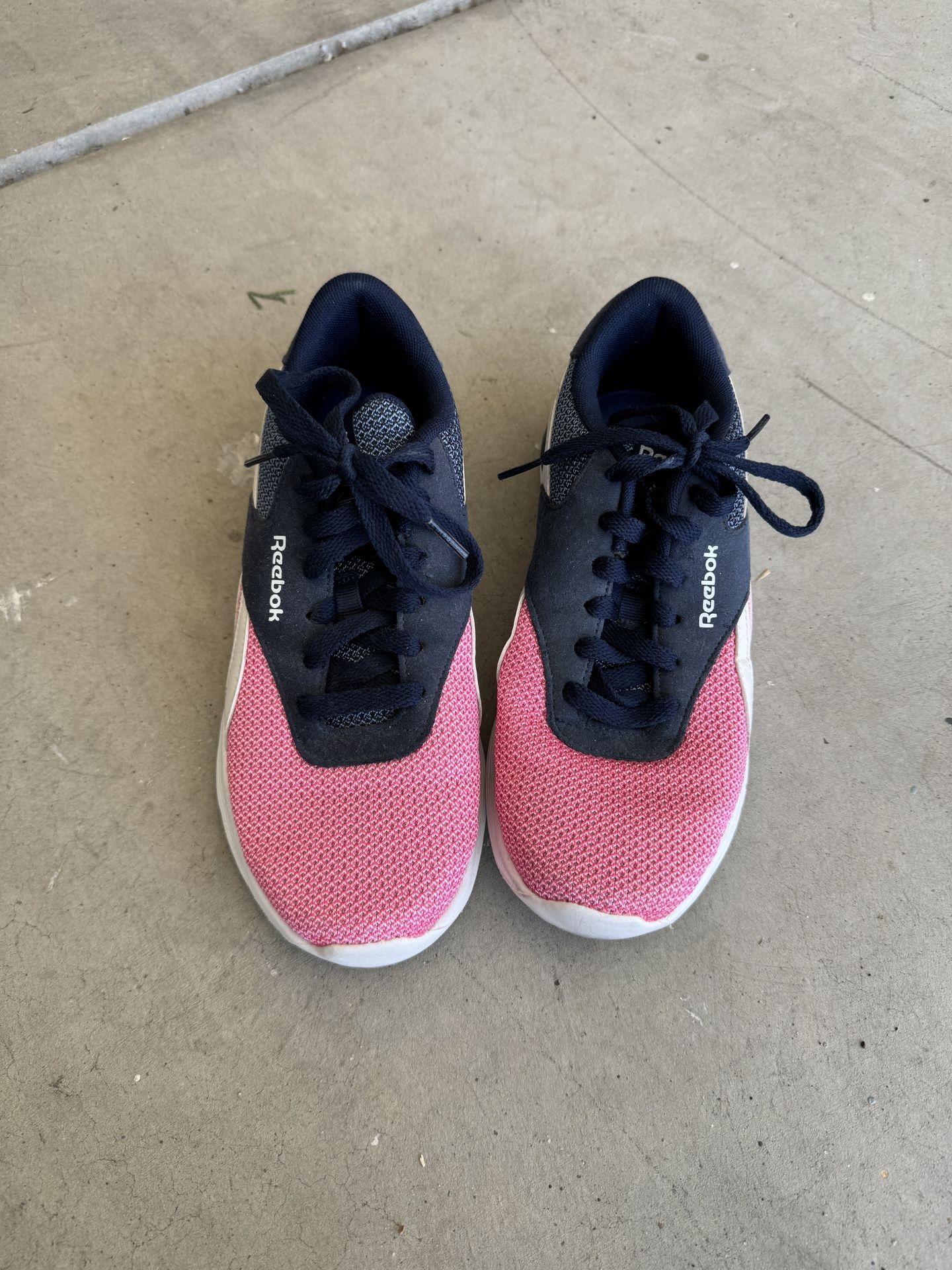 Like New Reebok Running Shoe