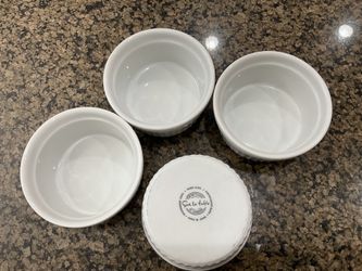 (4) White 6oz Ramekin Dishes Crème Brûlée, Soufflé - Sur La Table Dishwasher, microwave, oven safe 