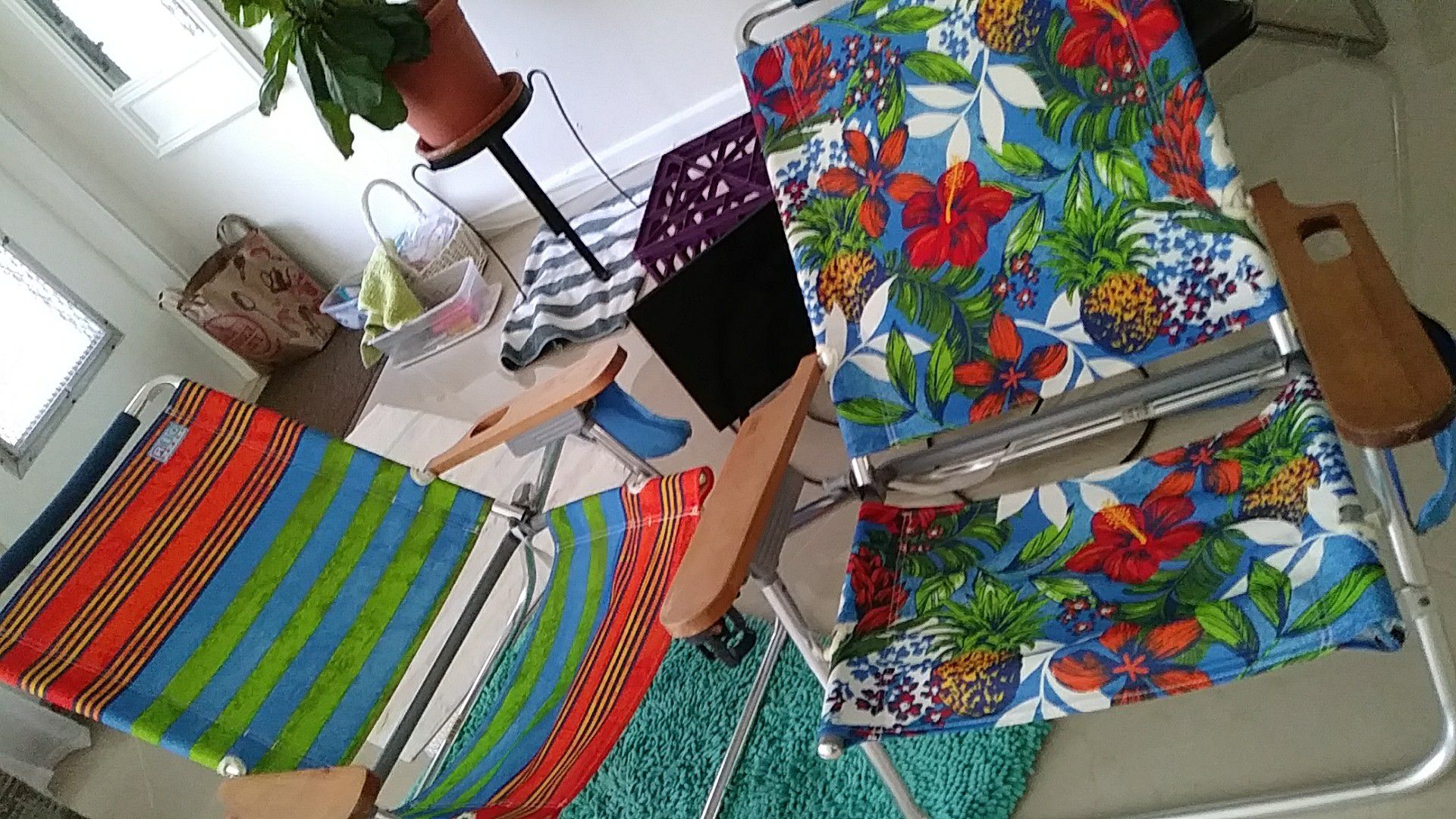 2 Rio beach chairs & 2 folding beach tables