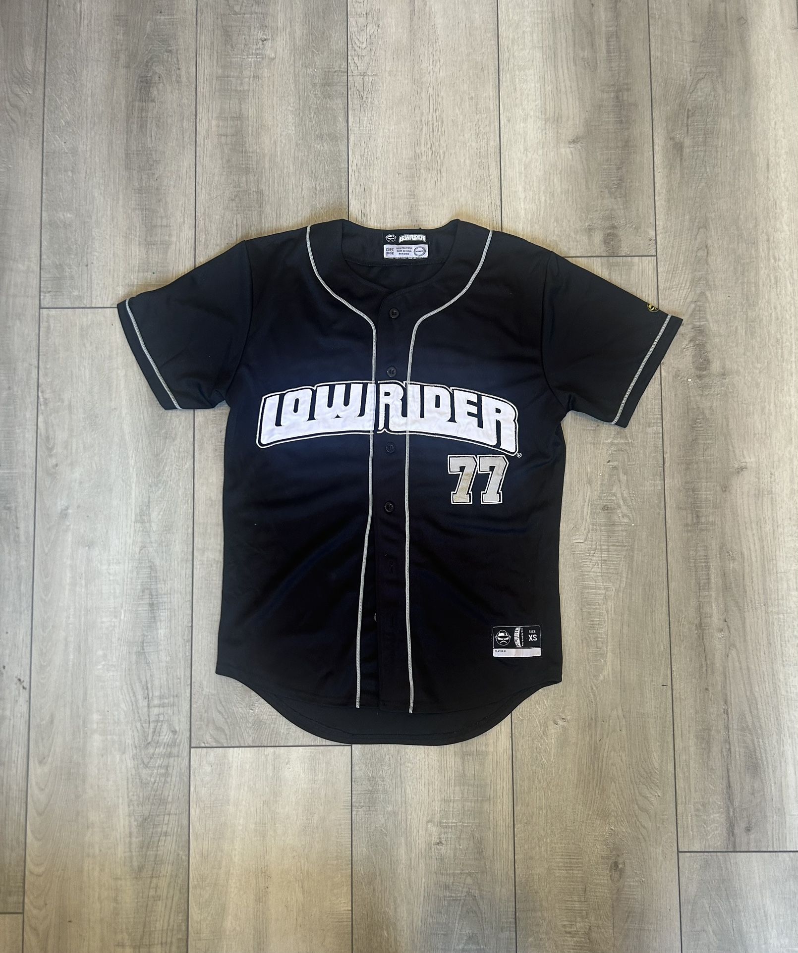 Vintage Low Rider Men’s Jersey With All Around Design