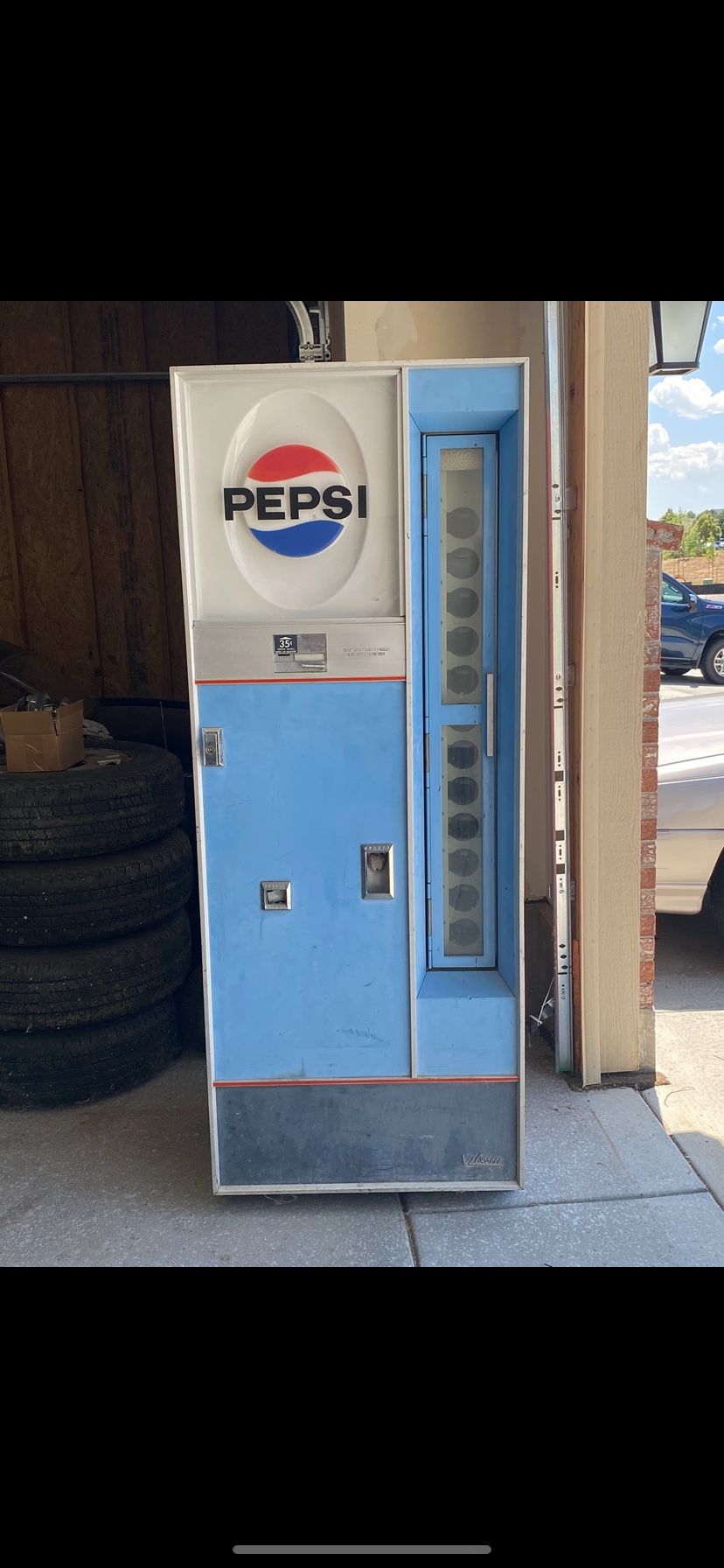 Pepsi Bottle Vending Machine Vintage 1970s