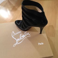 Louboutin Amor 100 Patent / Suede Bootie