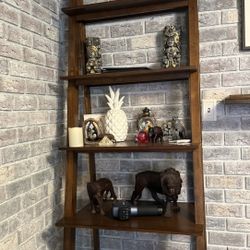 2 Shelves ( Decor Not Included) 