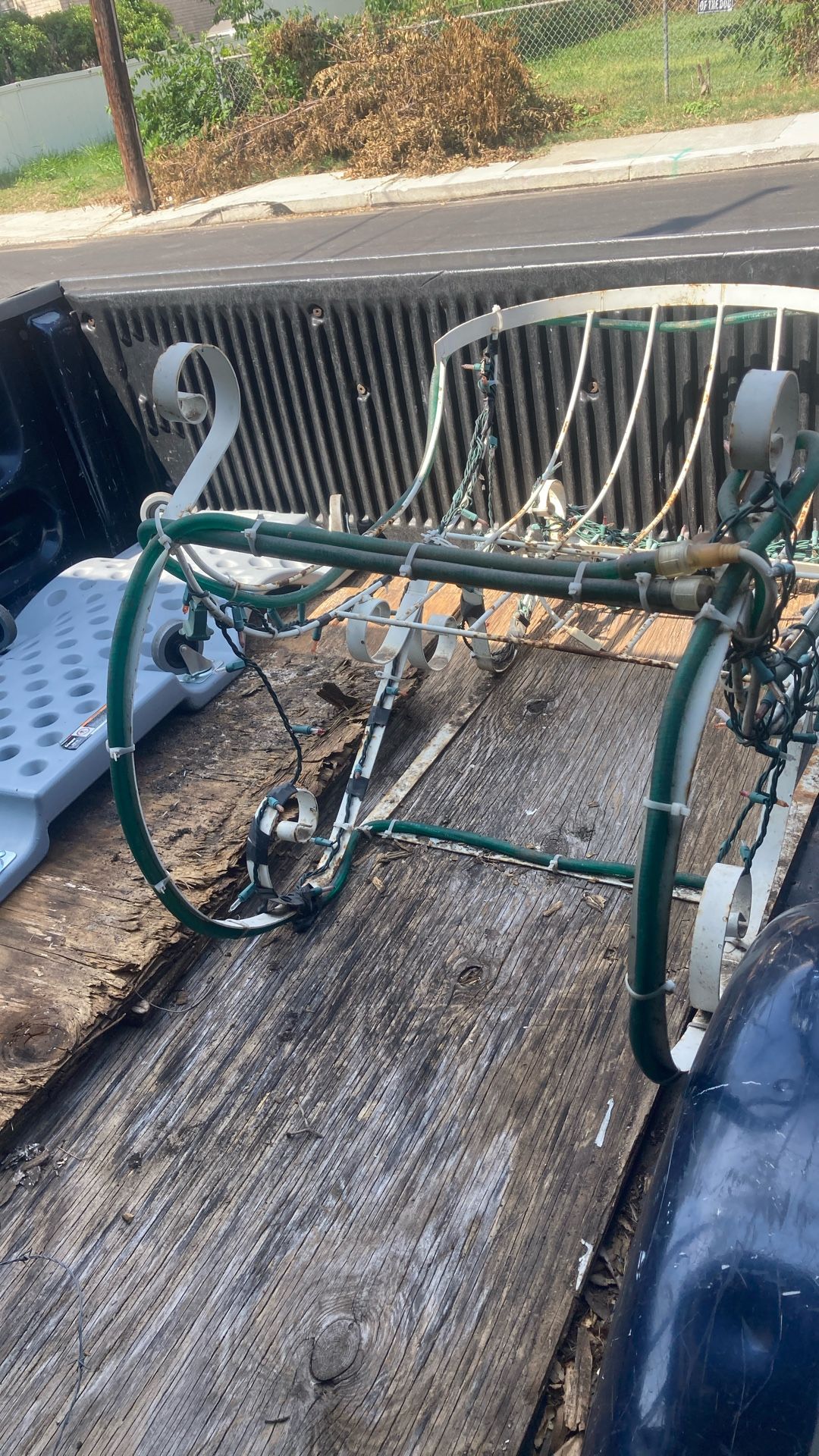 Christmas Sleigh Iron
