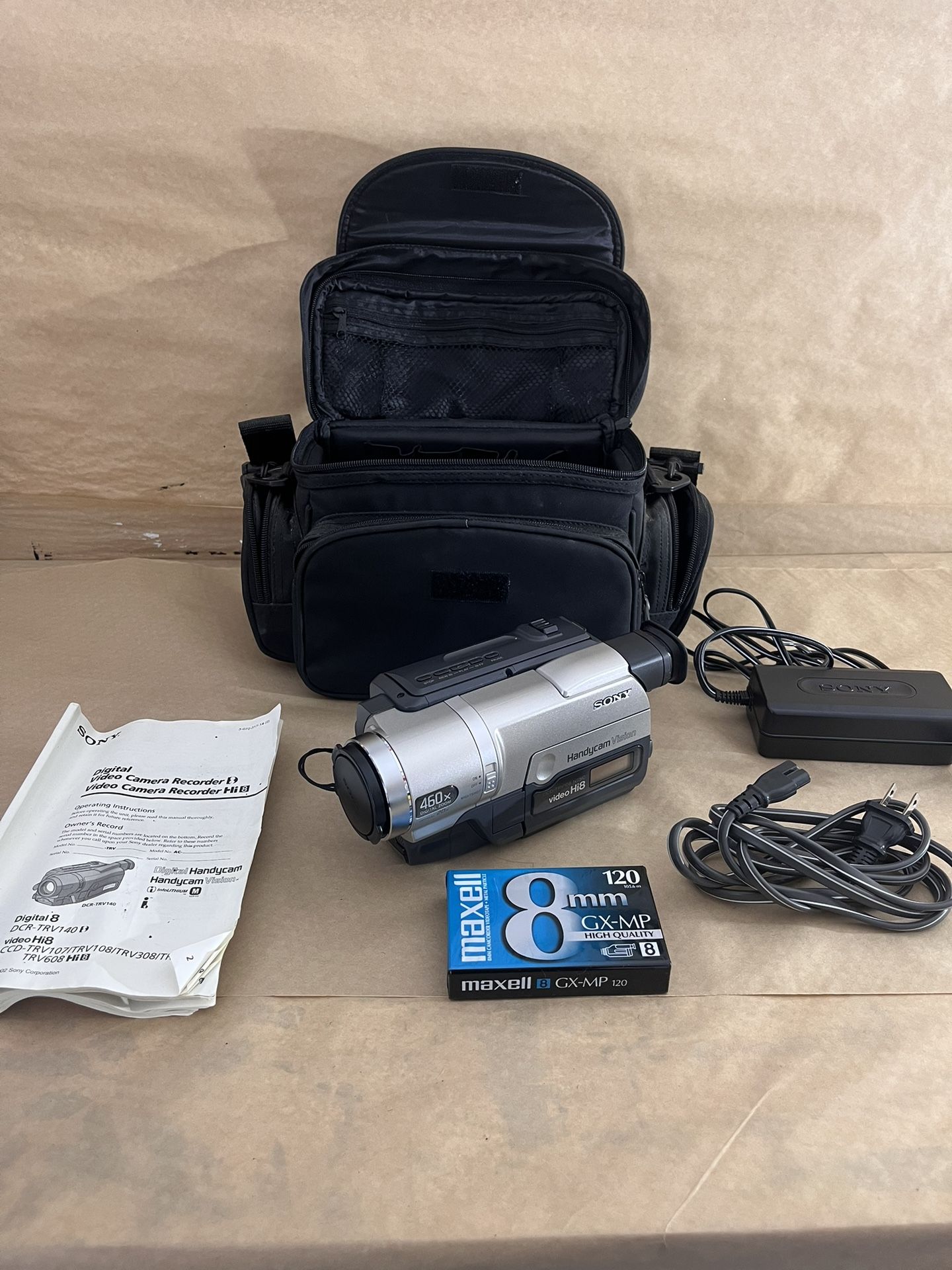 Sony Handycam Hi8 CCD-TRV108