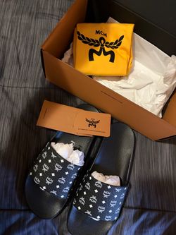 MCM Black Slides