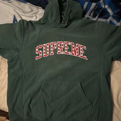 Supreme Hoodie 