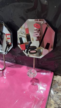 Mirrored Decor With Hook