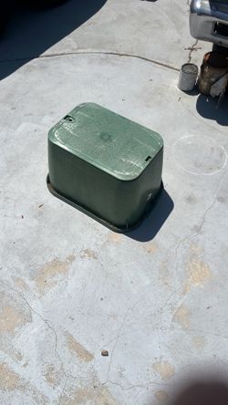 Valve box