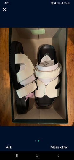 Size 8 Women's Sandals, Free Pick Up, Girls, Flip Flops, Shoes