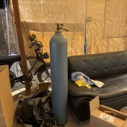 Hellium Tank Large One Just Fill Up Sell X $350 Plus Delivery 