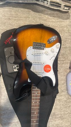 Fender Squier Stratocaster F405 Electric Guitar 