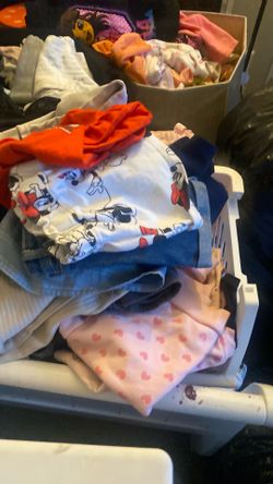 Free !! Newborn -2t & woman’s M size clothes ALL SEASONS