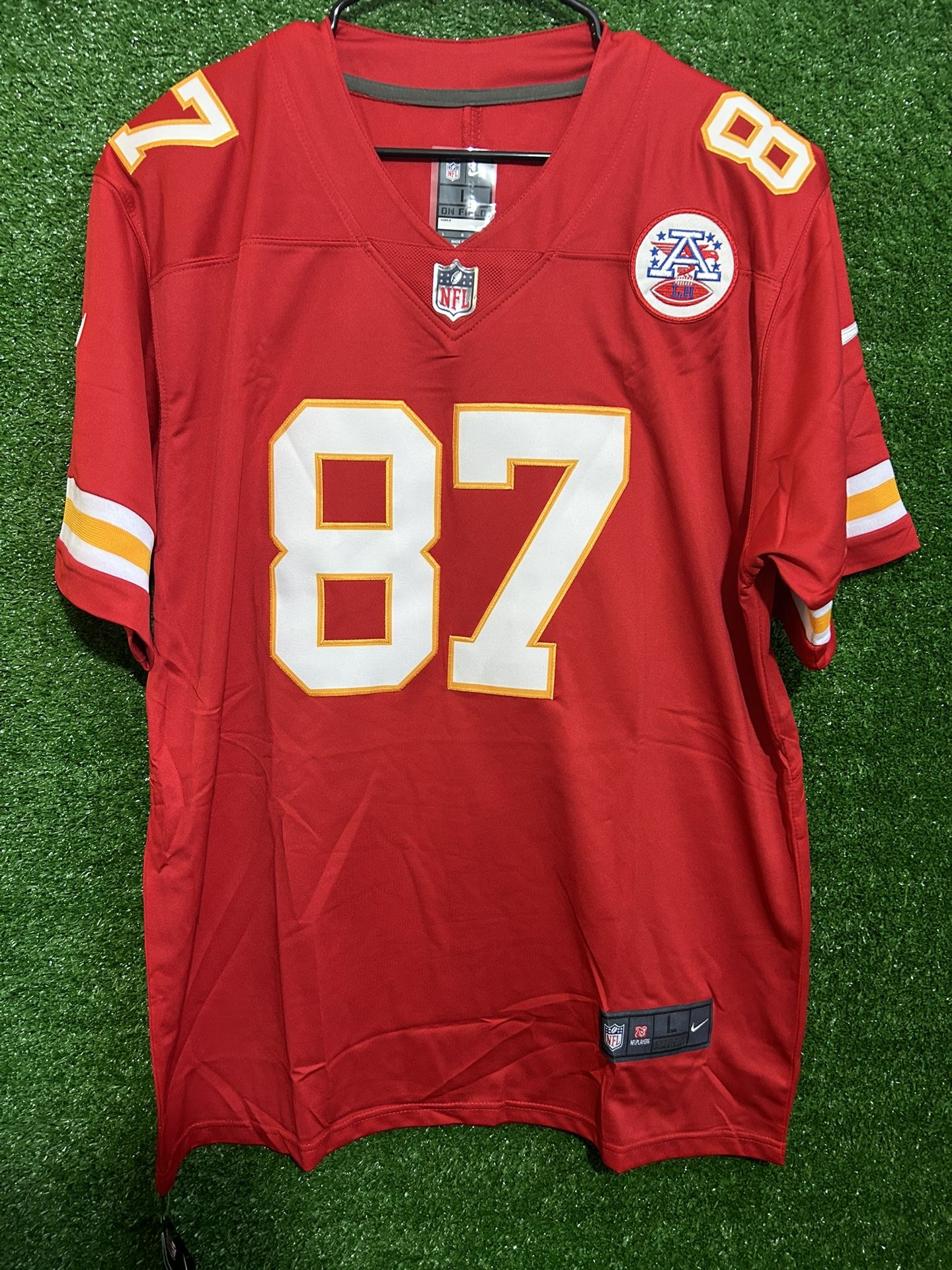 TRAVIS KELCE KANSAS CITY CHEIFS NIKE JERSEY BRAND NEW WITH TAGS SIZES LARGE AND XL AVAILABLE