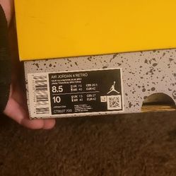 Air Jordan Retro 4 Thunder Black And Yellow Size 8 Mens