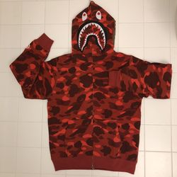 Red bape cheap hoodie camo