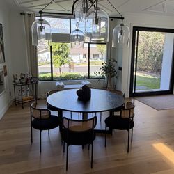 Round Dining Room Set