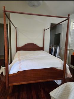 4-Poster Canopy Bed queen frame  – $50