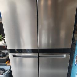 Whirlpool Refrigerator 