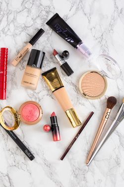 Makeup 