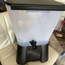 Beverage Dispenser