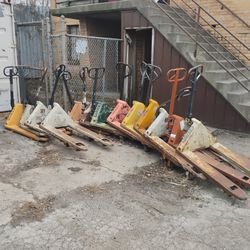 12 Pallet Jack's