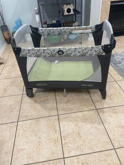 Baby crib
