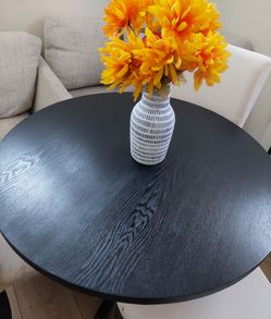 Dining table and 4 chairs set