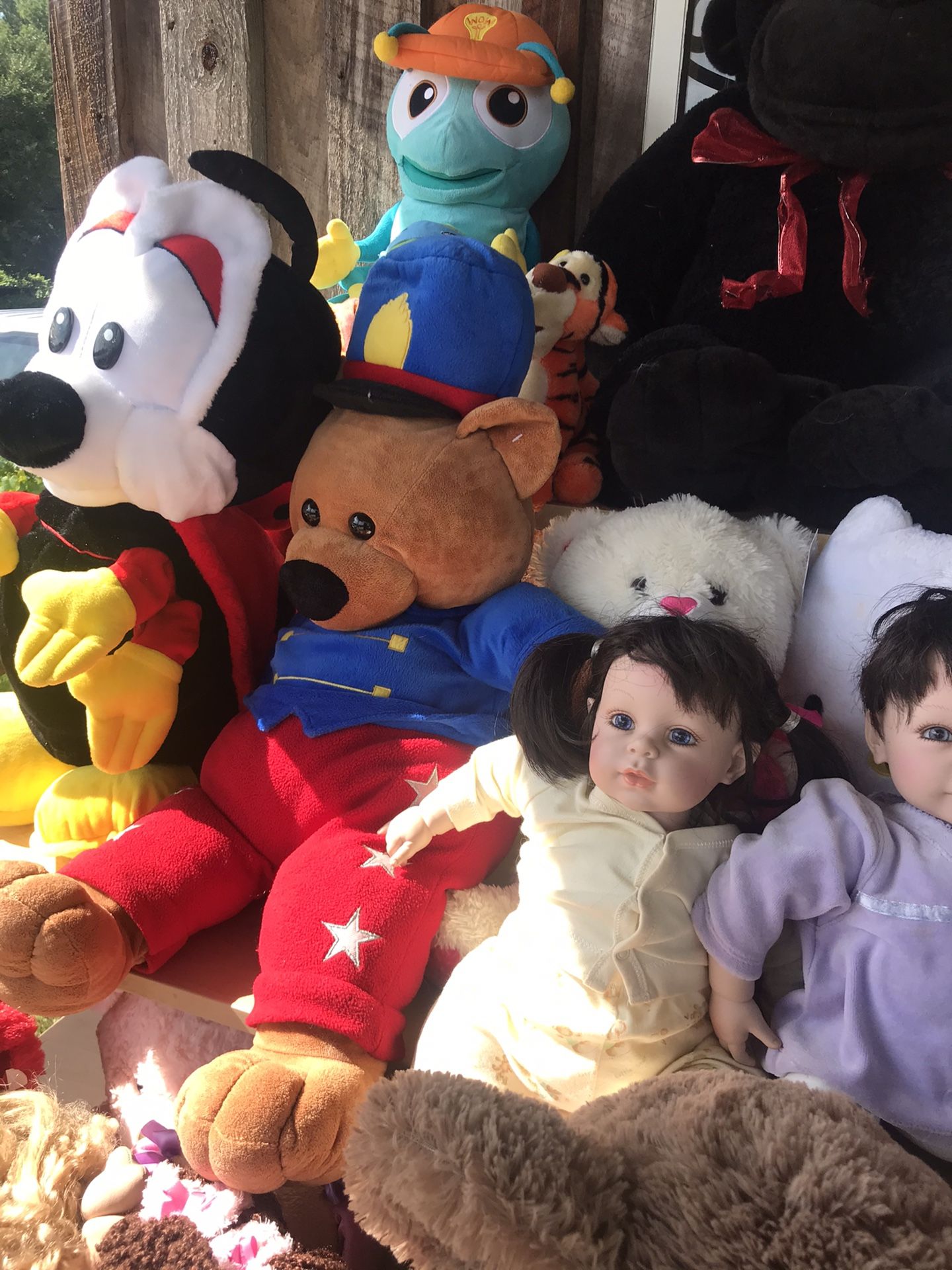 Plush Stuffed Animals & Dolls!
