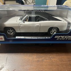 1:18 Scale Dodge Charger R/T