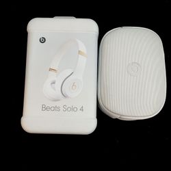 Beats Solo 4 Headphones 