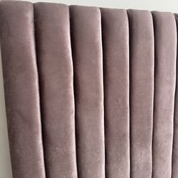 Velvet Beautiful Full Size Bed
